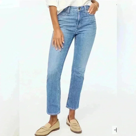 JCREW Flare crop mid-rise jean in all-day stretch - NWT - Picture 2 of 9